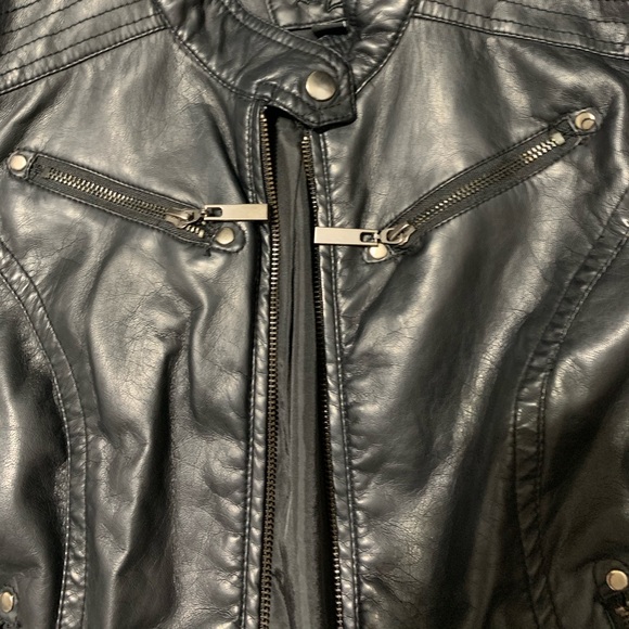 Leather Jacket - Picture 3 of 6